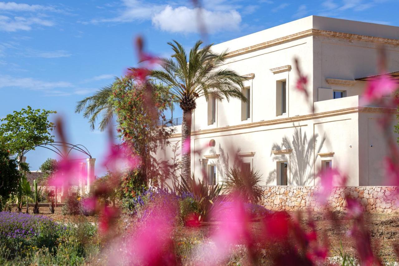 Il Giardino Grande - Dimora In Salento Bed & Breakfast Parabita Eksteriør bilde